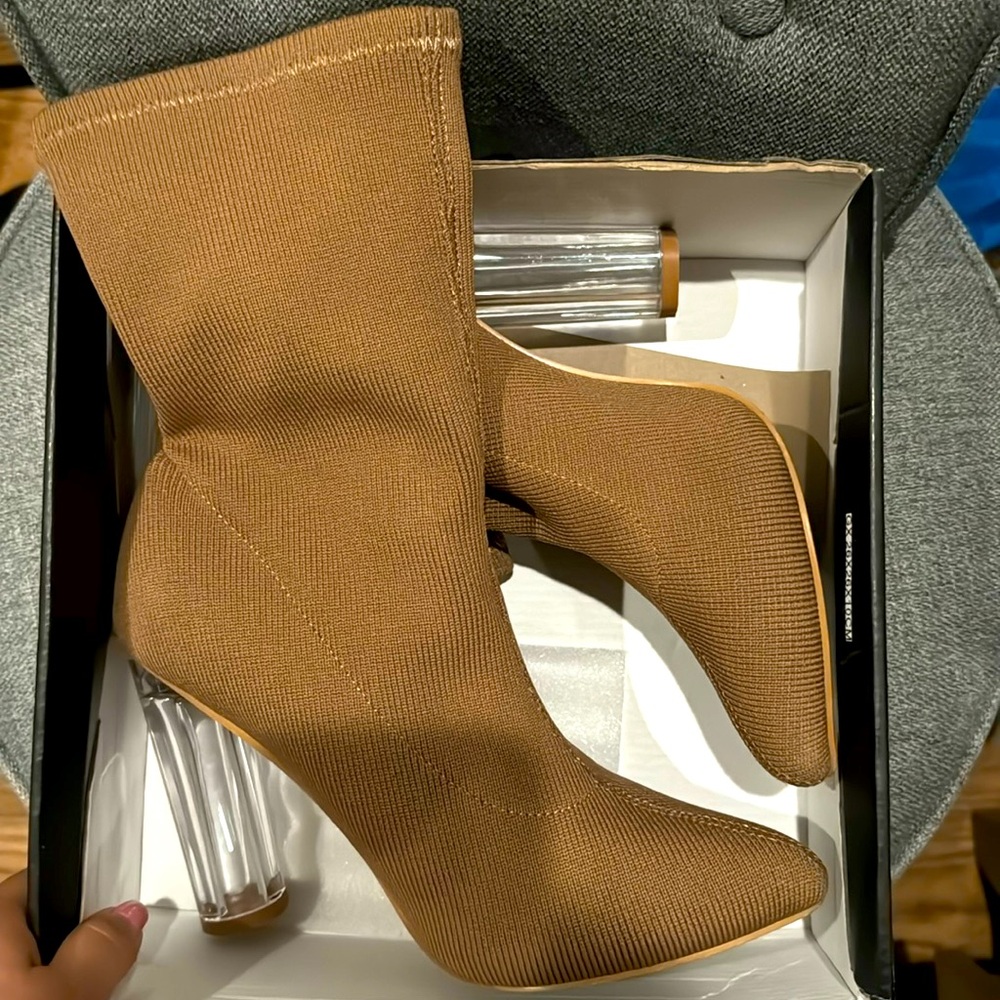 Fashion nova light brown women booties size 8.
